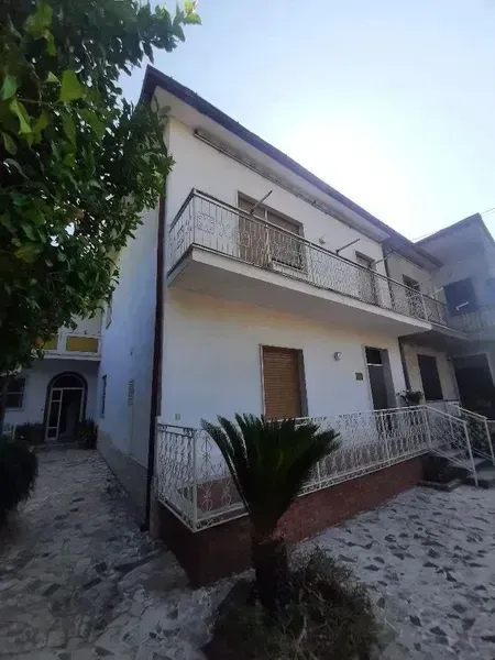 Appartamento 6 locali a Sonnino (LT)