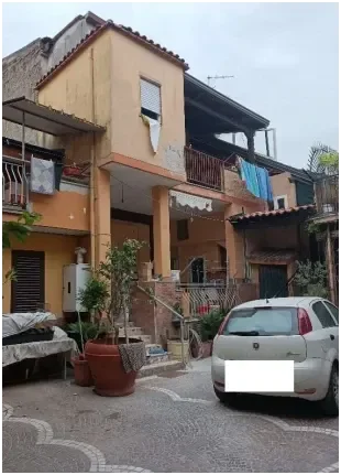 Appartamento 5.5 locali a Parete (CE)