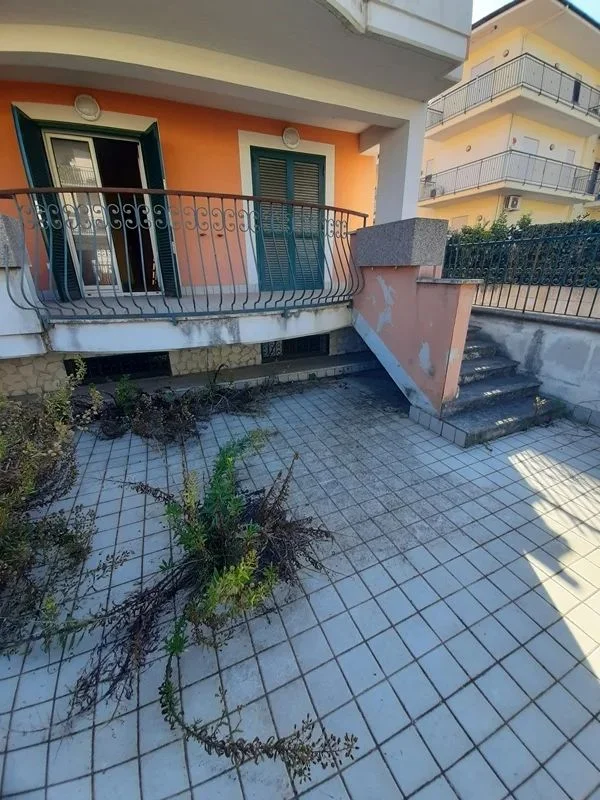 Appartamento 5 locali a Fondi (LT)